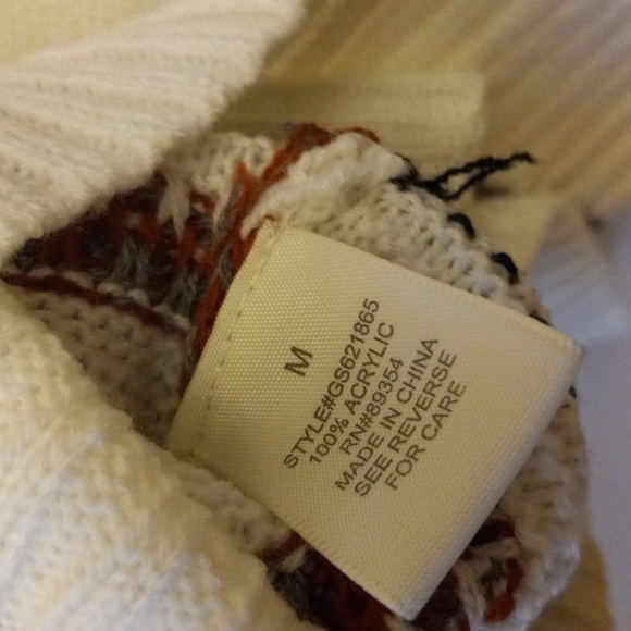 Sweater - Picture 4 of 4